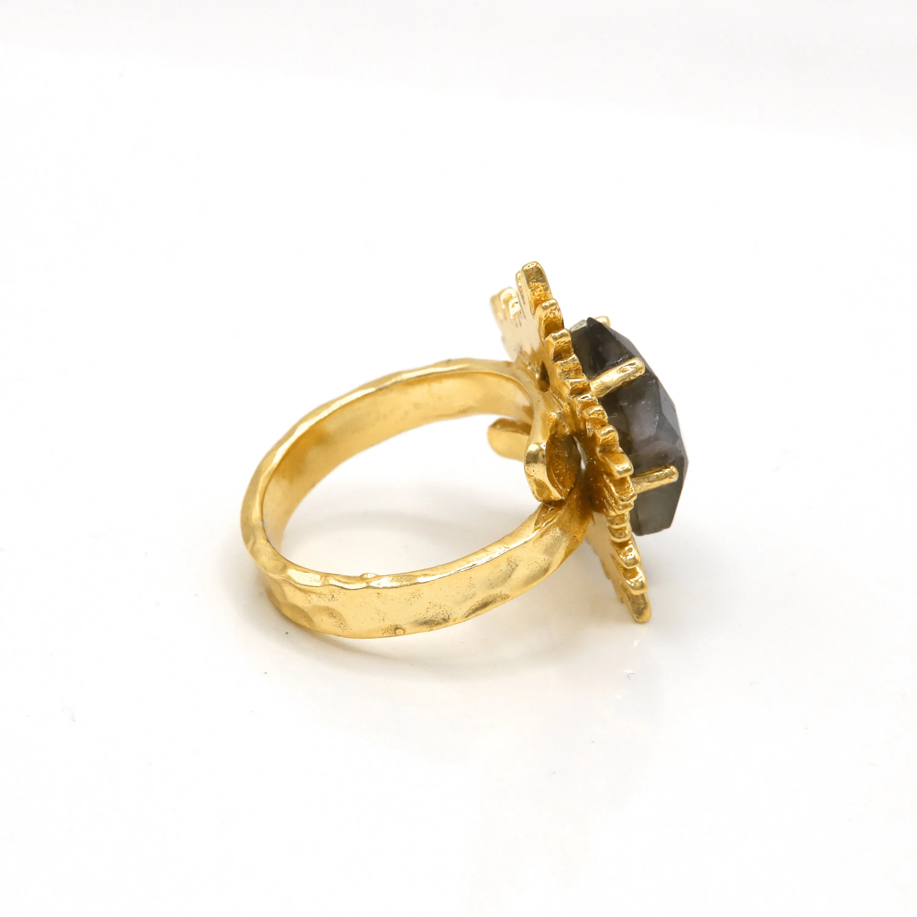 Gigi Labradorite Spiky Star Ring | 18k Gold Plated