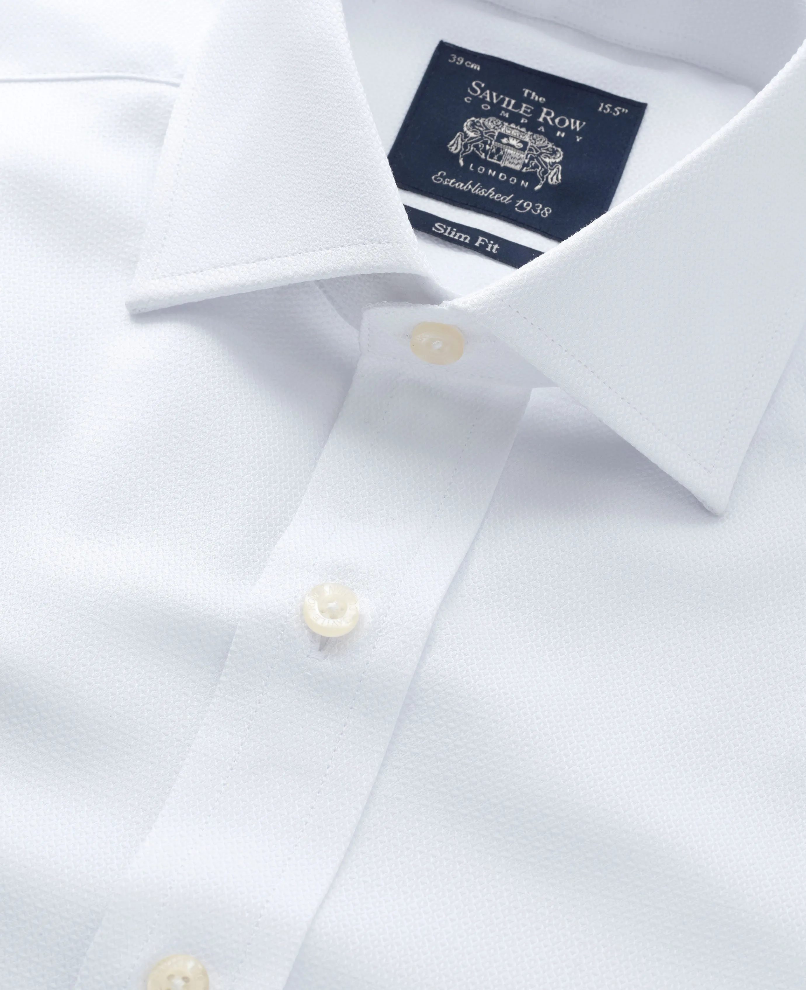 White Textured Cutaway Collar Slim Fit Shirt - Single Cuff